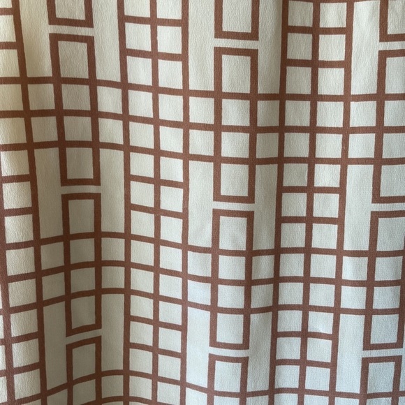 Haltson Lifestyle Silk Grid Blouse - Picture 5 of 8